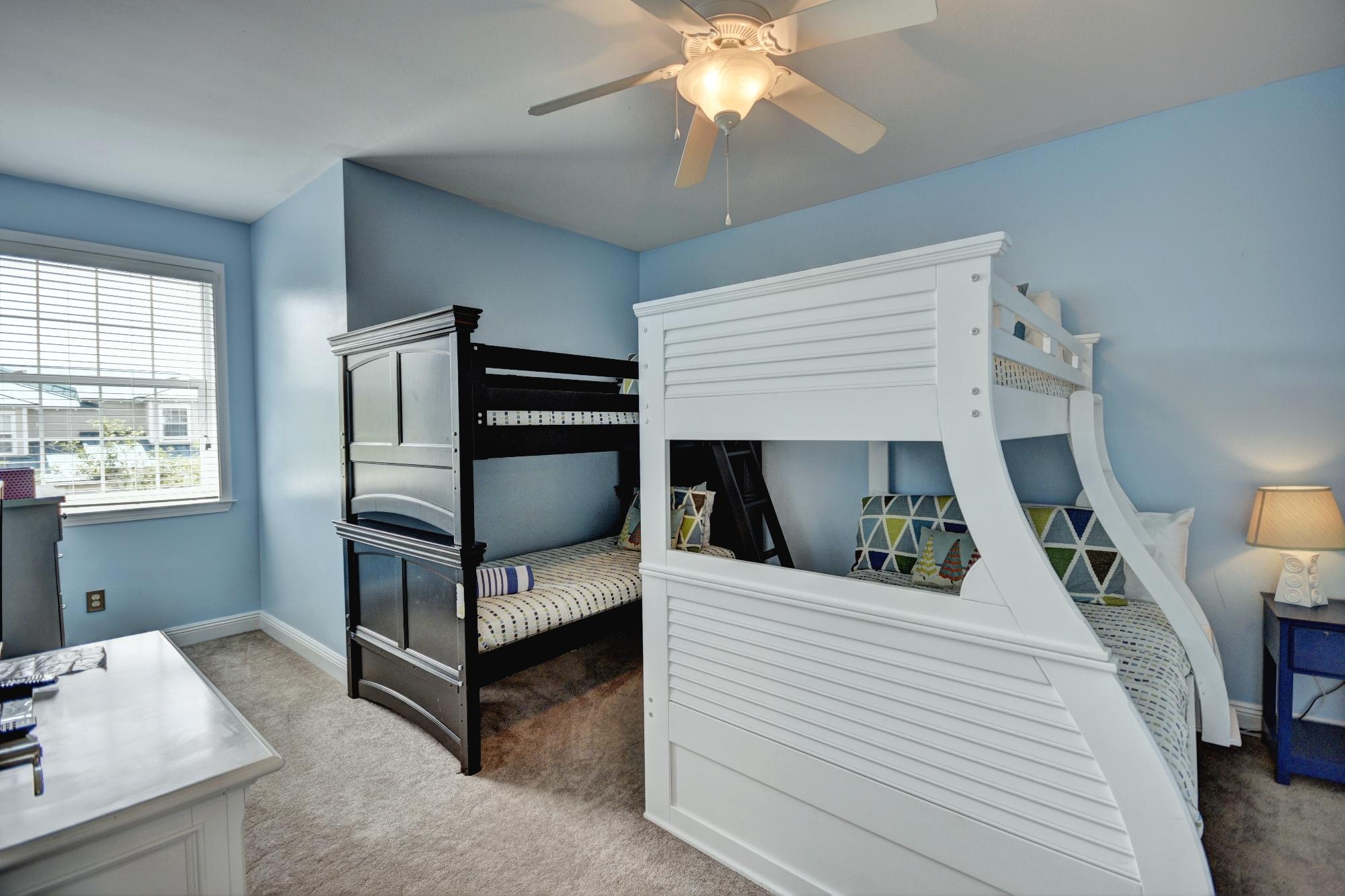 VILLAGE AT BLUE MOUNTAIN BEACH - Residential