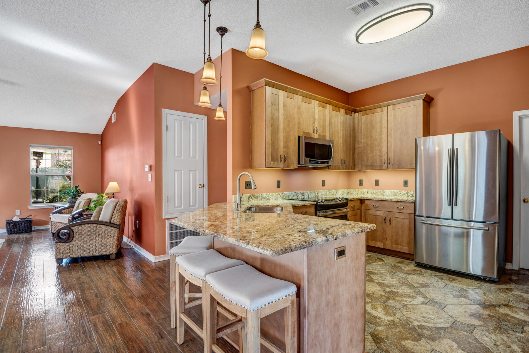 MARSH HARBOR - Residential