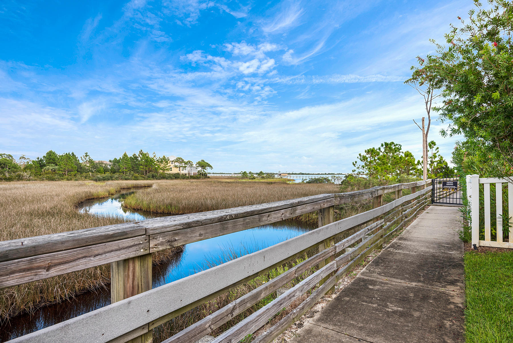 MARSH HARBOR - Residential