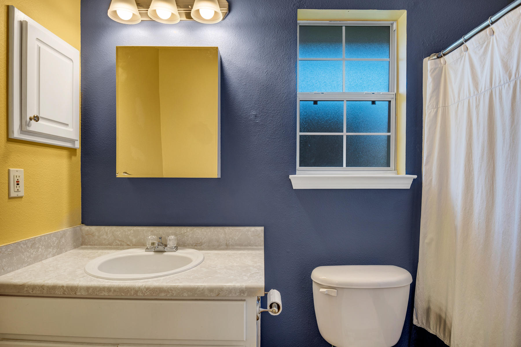 MARSH HARBOR - Residential