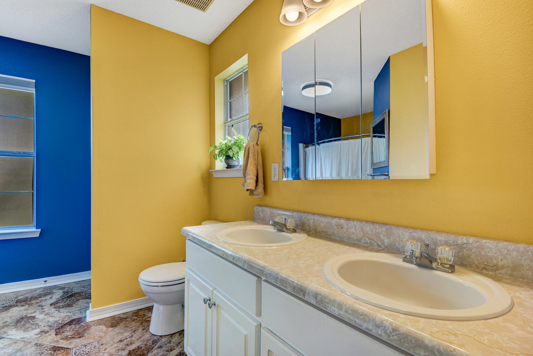 MARSH HARBOR - Residential