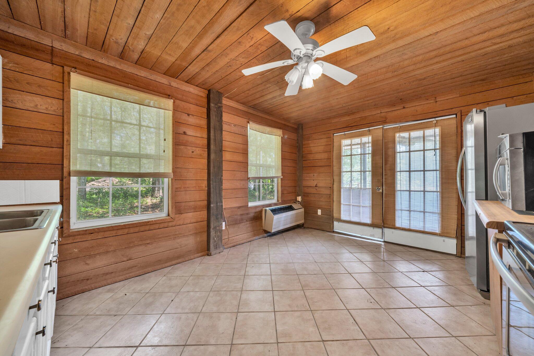 CHOCTAWHATCHEE RIVER ESTATES - Residential