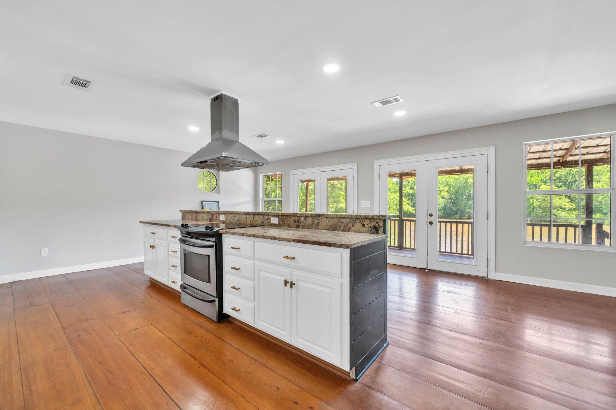 CHOCTAWHATCHEE RIVER ESTATES - Residential