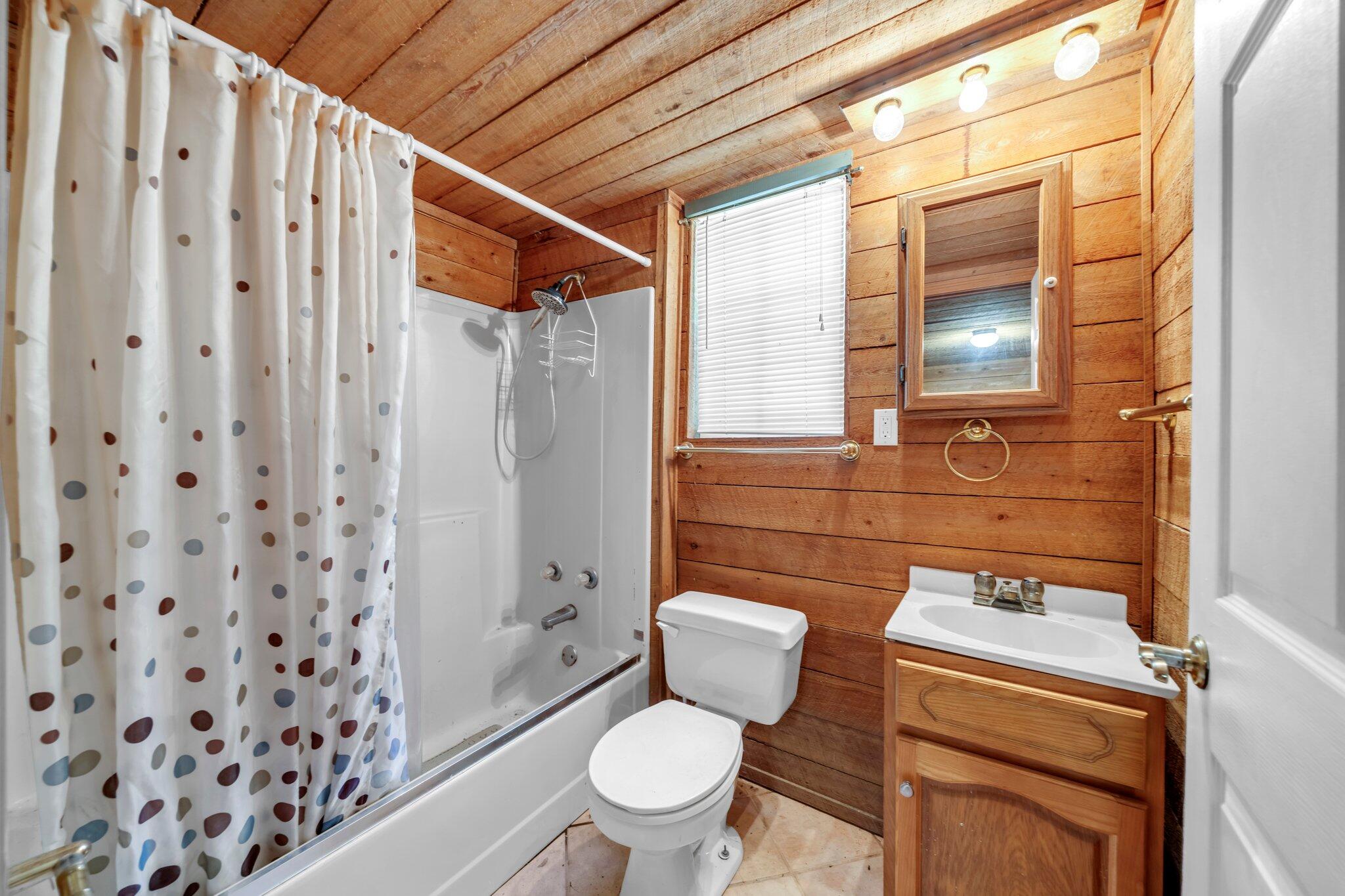 CHOCTAWHATCHEE RIVER ESTATES - Residential