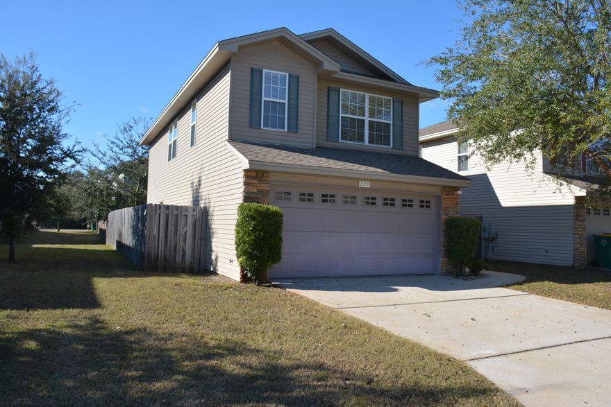 SELLER TO CONTRIBUTE TO BUYERS CC W/ AN ACCEPTABLE OFFER. Enjoy the comforts and contemporary design in a well maintained home in the Summerwood subdivision of Shalimar! Conveniently located near Eglin AFB and Hurlburt Field and within minutes to beautiful Okaloosa Island beaches. Home offers an open floor plan with stainless steel appliances, maple cabinets and granite countertops. Loft area is great for an office, playroom or workout room. Tile floors in kitchen, bathrooms and foyer. Carpet throughout remainder of home. Master bath sports double vanity marble countertops and large walk-in closet. Additional bedrooms share jack & jill bathroom. Finished two car garage with auto openers. Privacy fence surrounds the back yard with a large patio for entertaining. Show today !