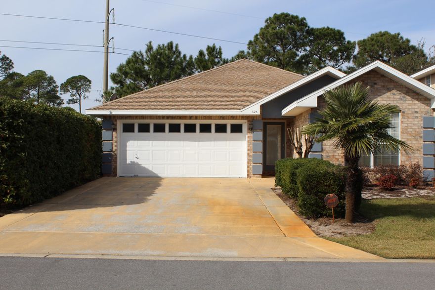 Additional pictures coming soon! Nestled in the back of Emerald Lakes on a culdesac this updated home is ready for a new owner. Home is well maintained and low maintenance.