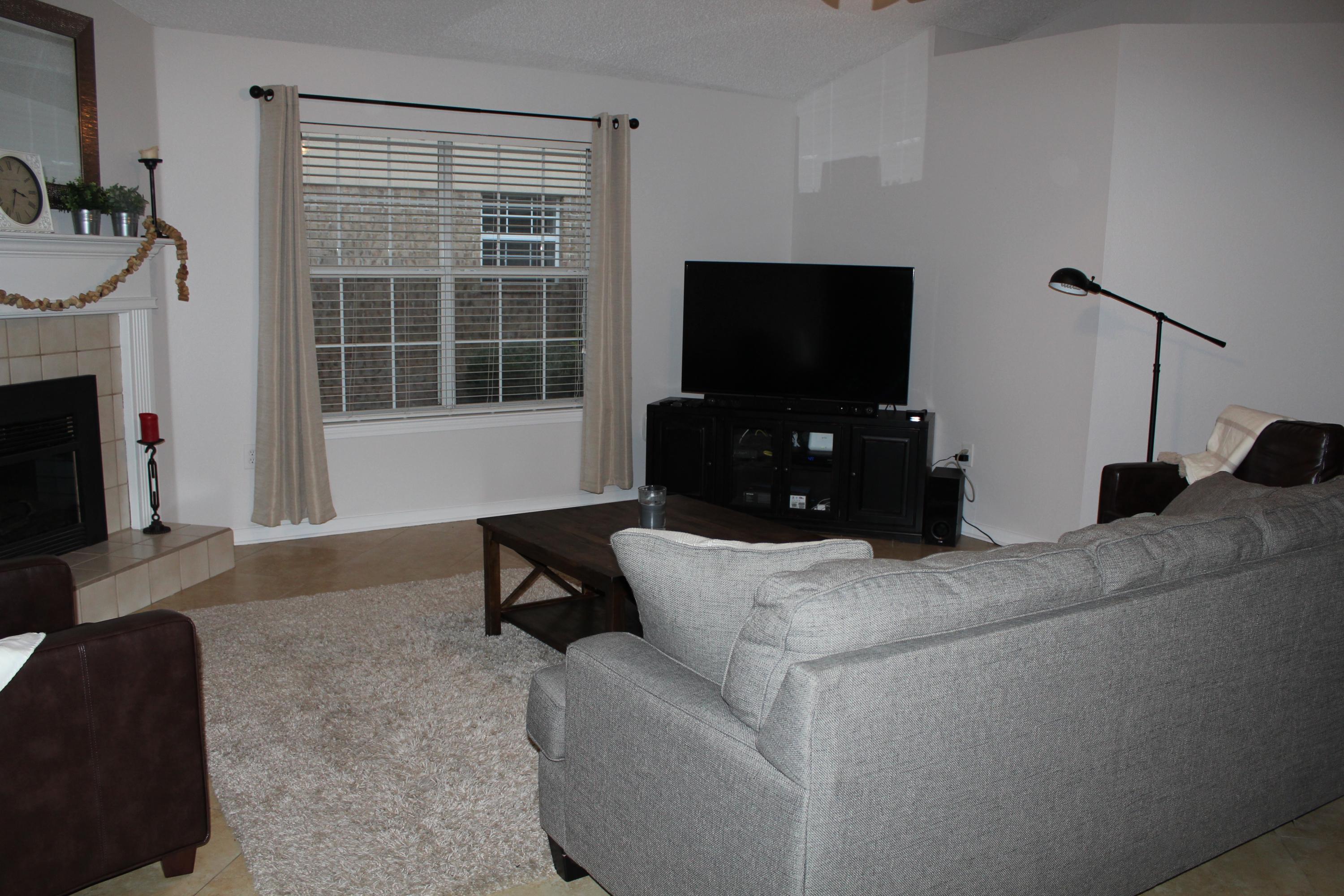 EMERALD LAKES PH 3 - Residential