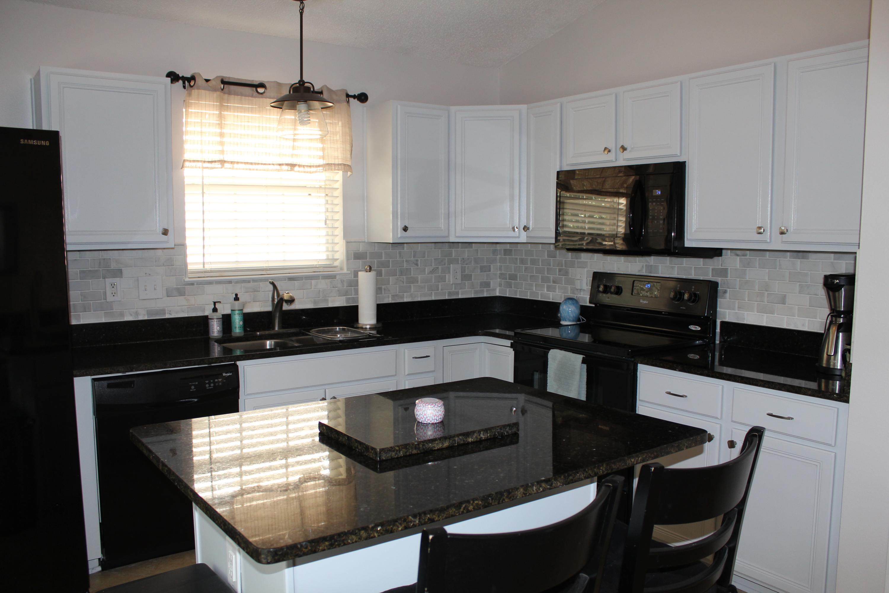 EMERALD LAKES PH 3 - Residential