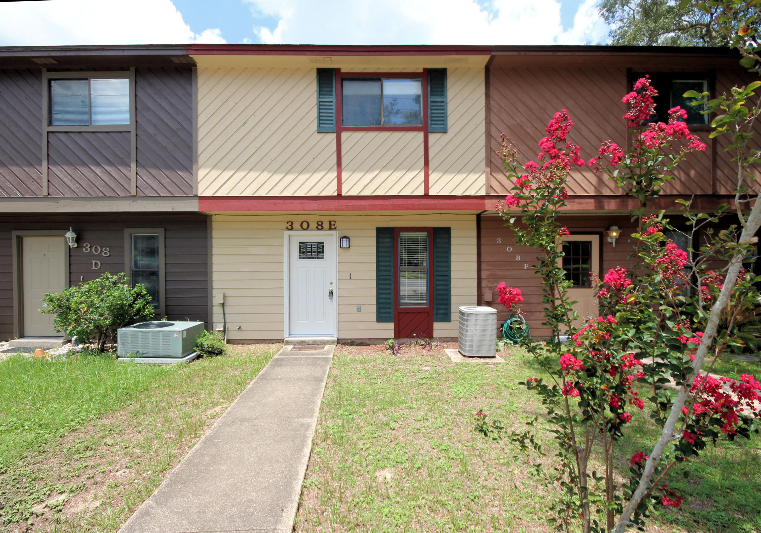WOODROW ESTATES - Residential