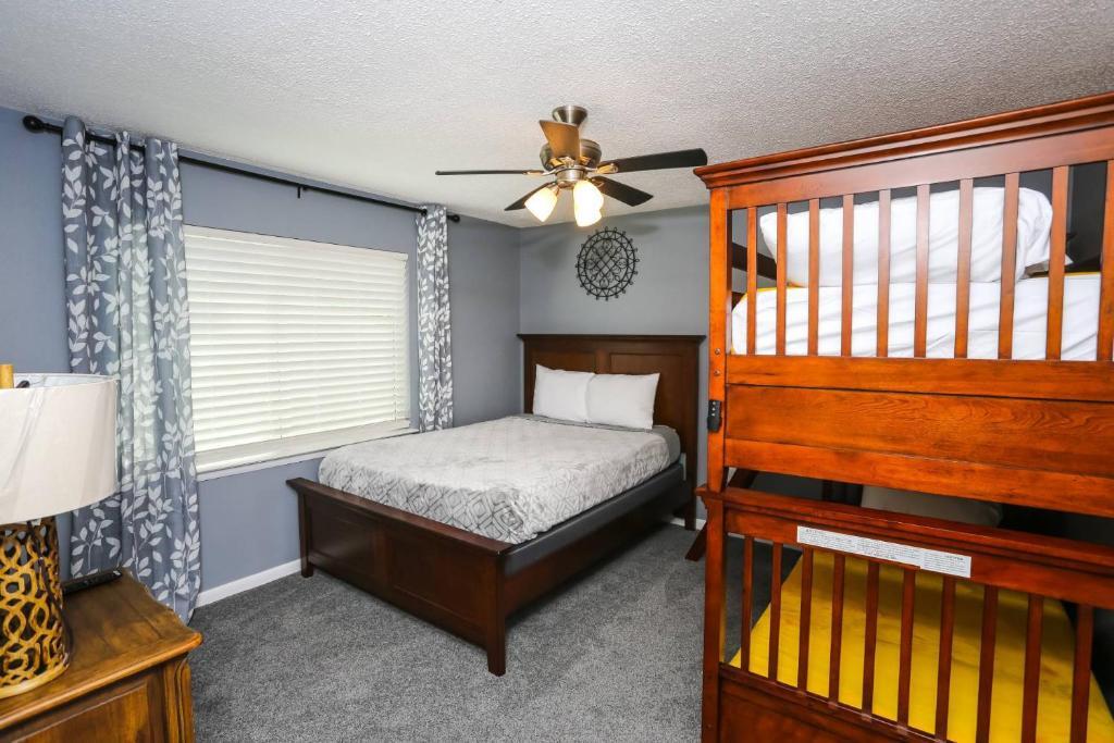 GREEN ARBOR T/H - Residential