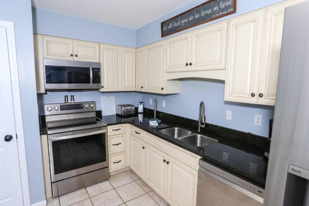 GREEN ARBOR T/H - Residential