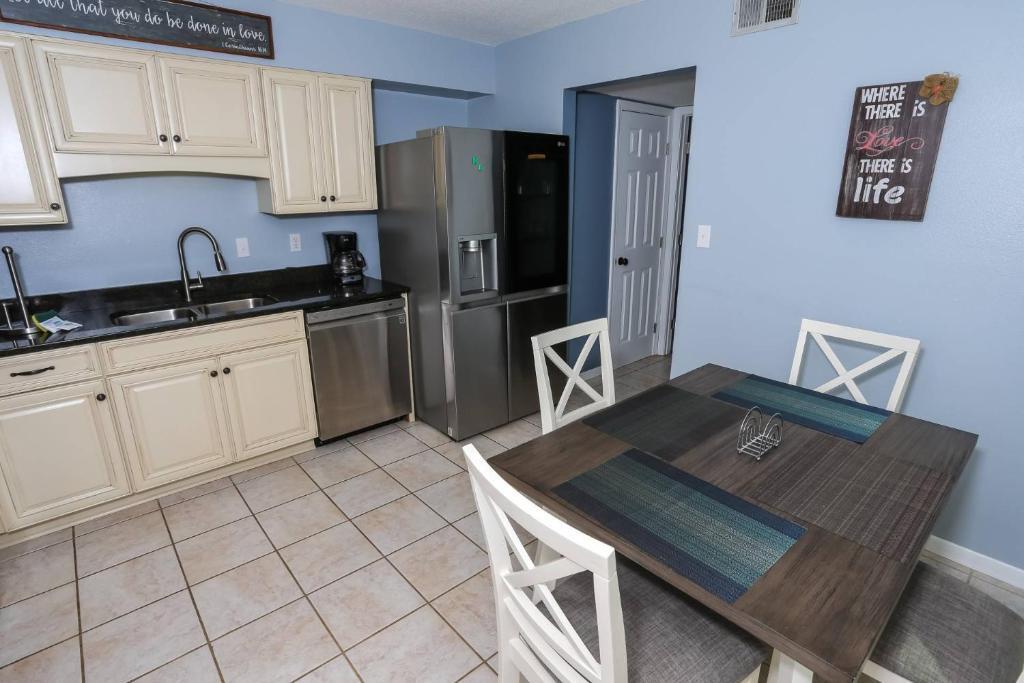 GREEN ARBOR T/H - Residential