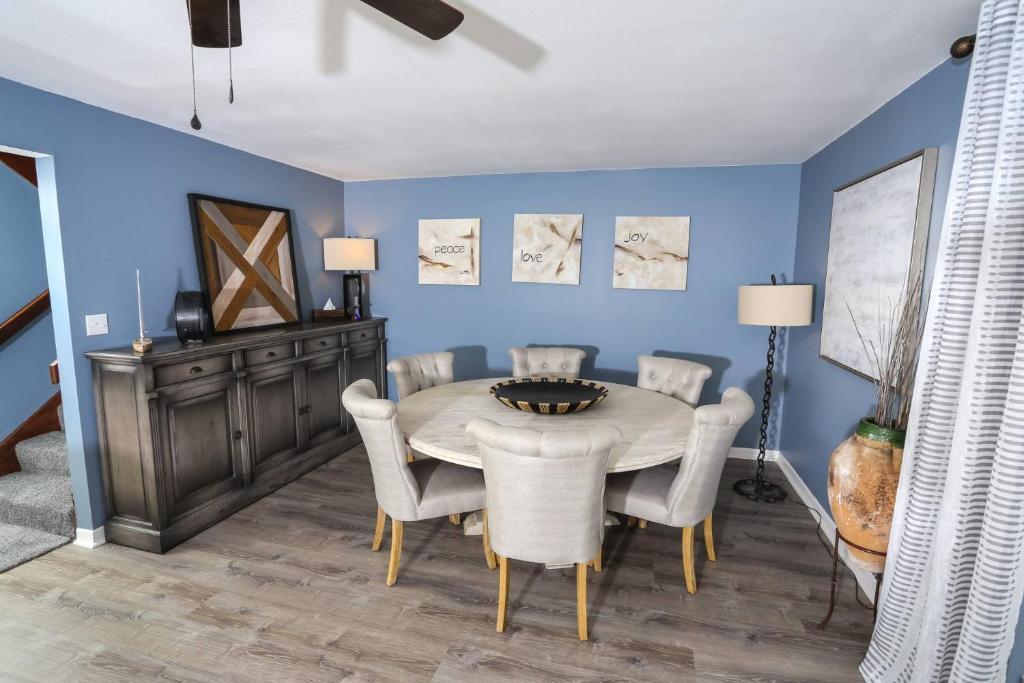 GREEN ARBOR T/H - Residential