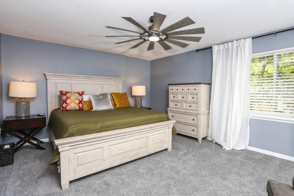 GREEN ARBOR T/H - Residential