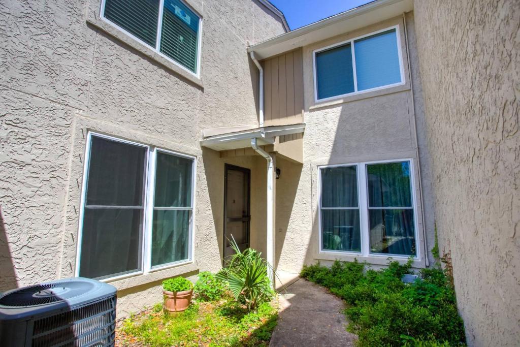 GREEN ARBOR T/H - Residential