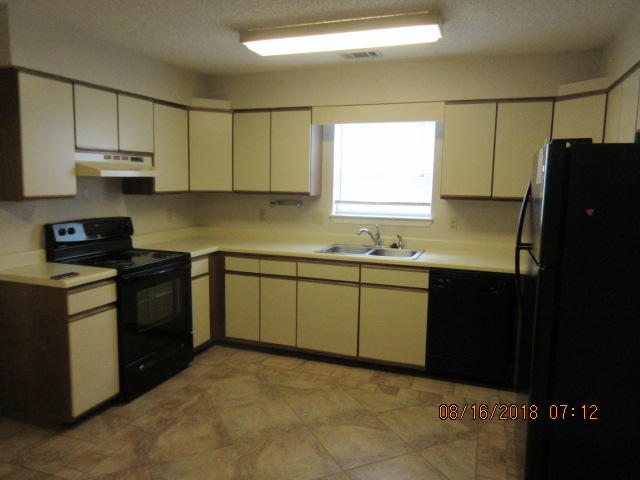 BRITTANY WOODS S/D  Lot 17 Blk B - Residential