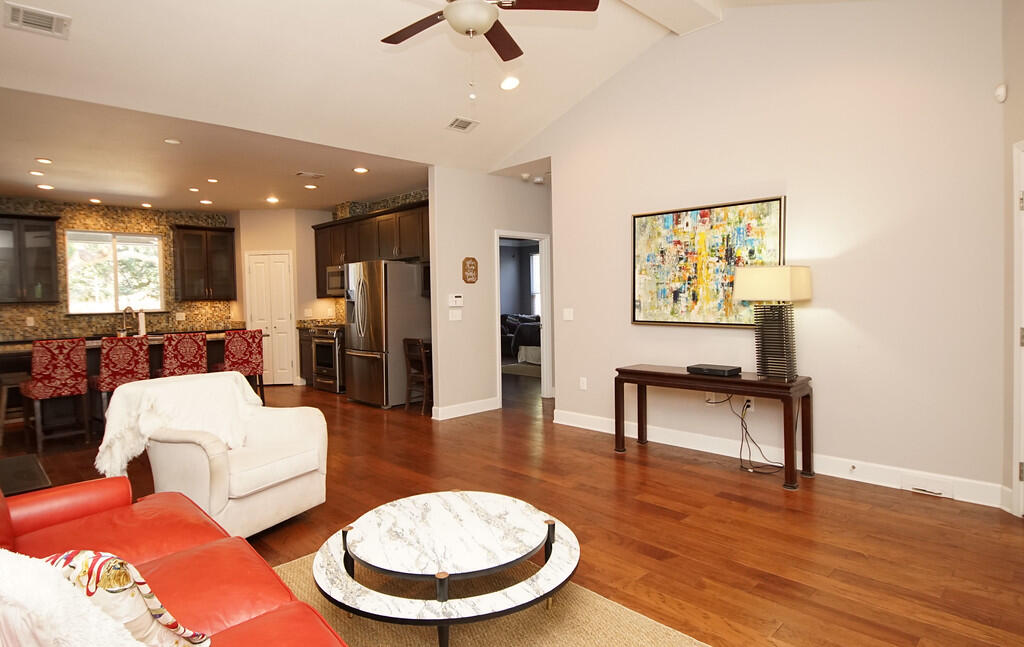 WHISPERING PINES - Residential