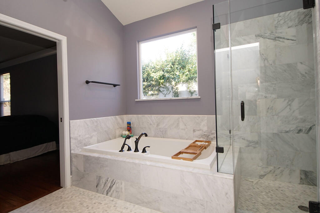 WHISPERING PINES - Residential