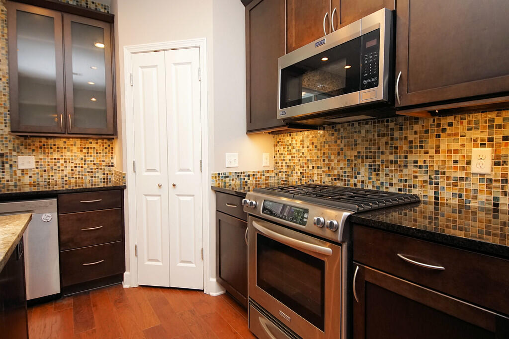 WHISPERING PINES - Residential