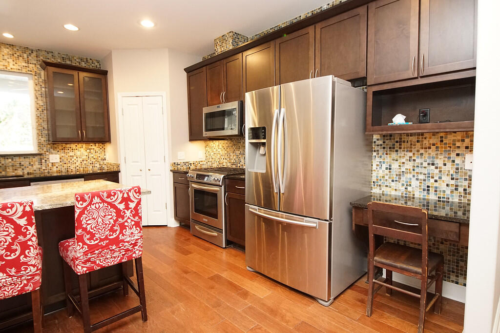 WHISPERING PINES - Residential