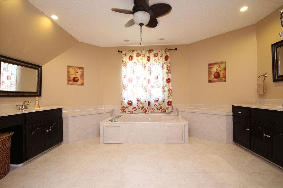 Links of Shalimar Pointe - Residential