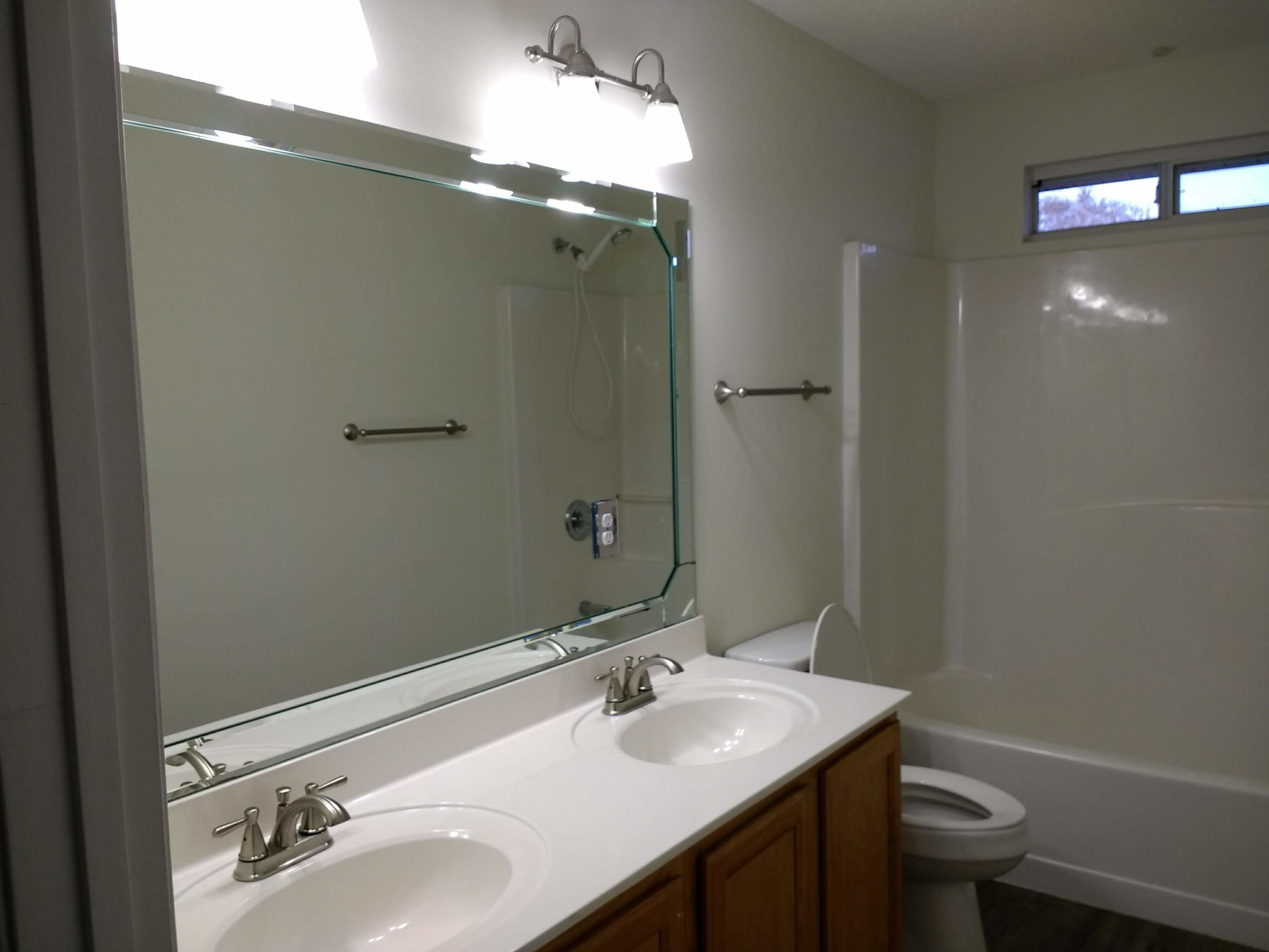 RIVERCHASE S/D PH 3 - Residential Lease