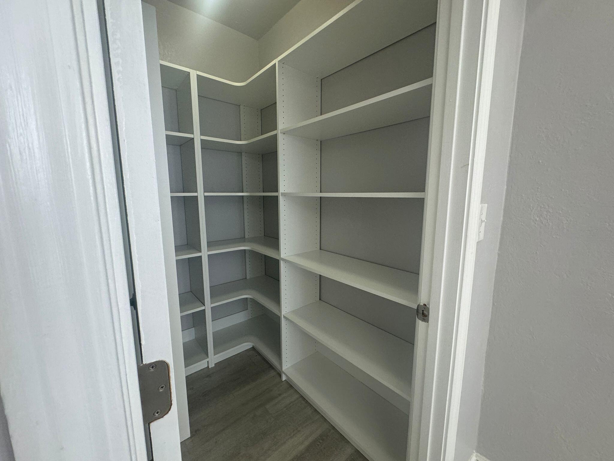 BAYSHORE GARDENS - Residential Lease