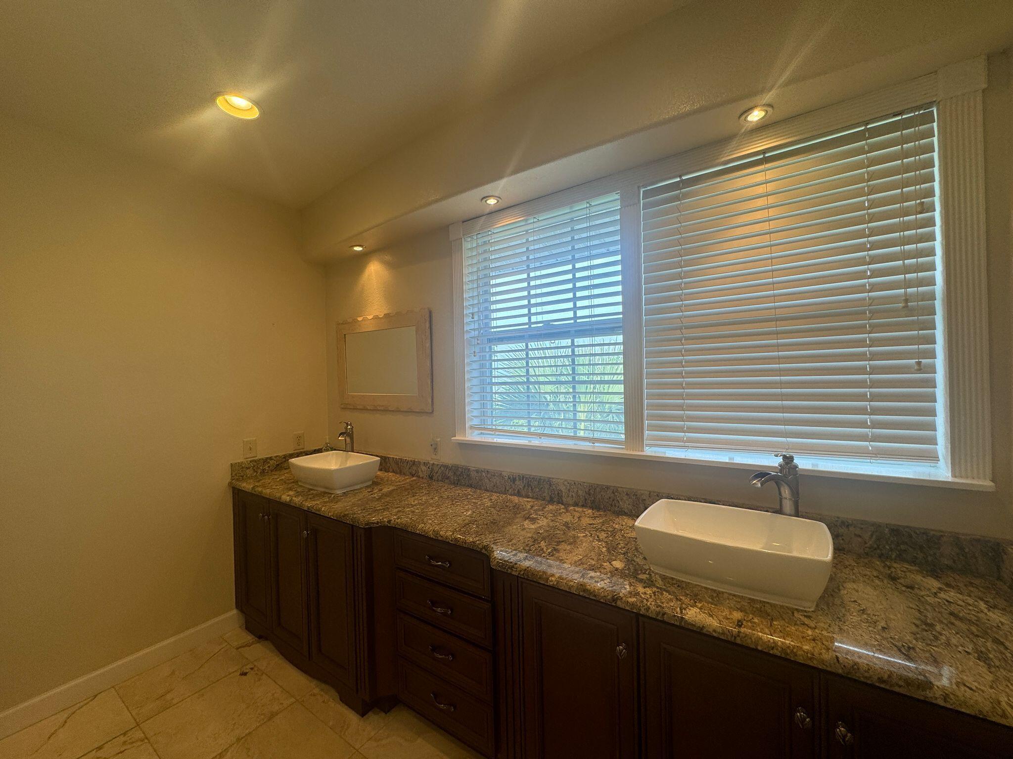 BAYSHORE GARDENS - Residential Lease