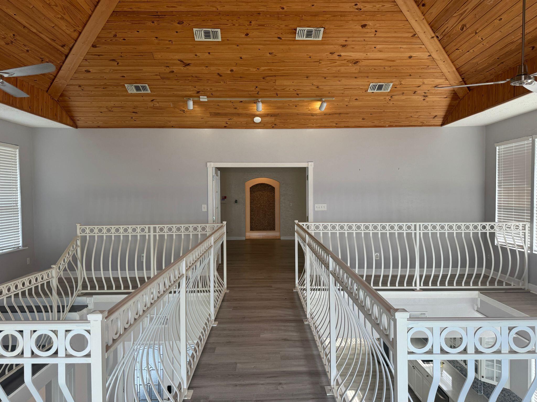 BAYSHORE GARDENS - Residential Lease