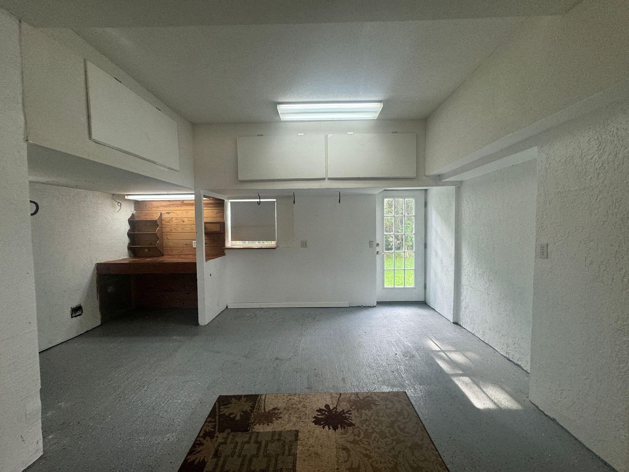 BAYSHORE GARDENS - Residential Lease