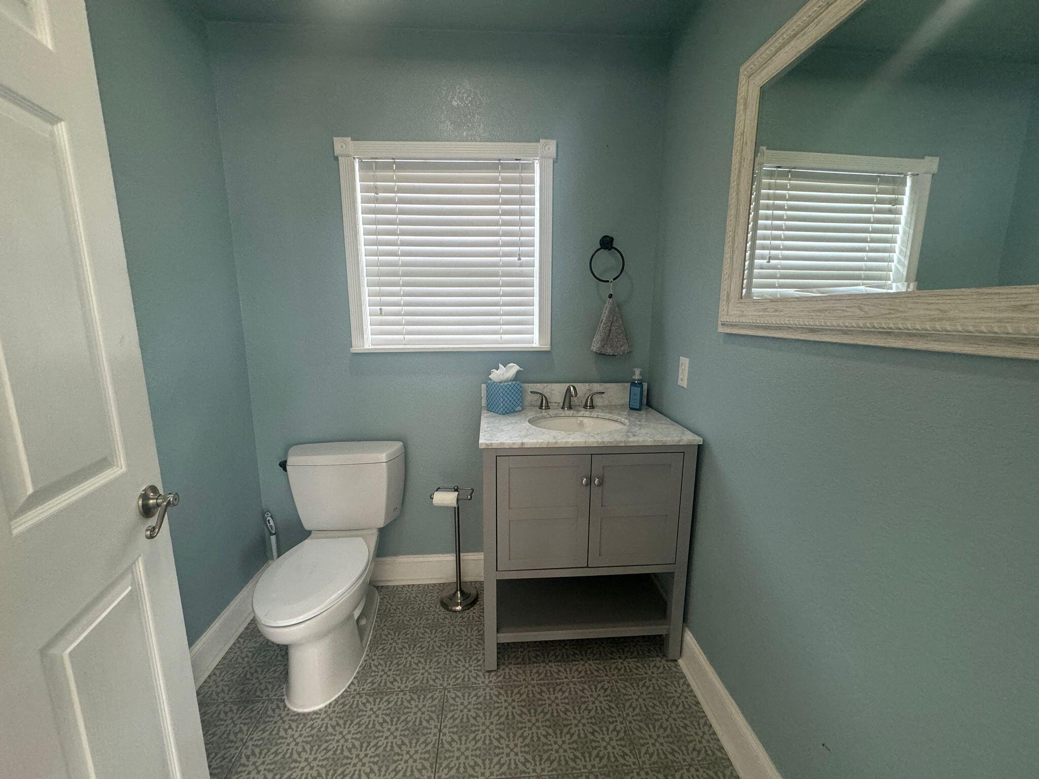 BAYSHORE GARDENS - Residential Lease