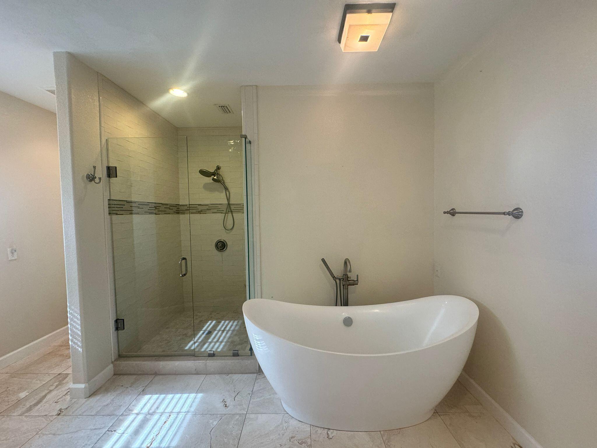 BAYSHORE GARDENS - Residential Lease