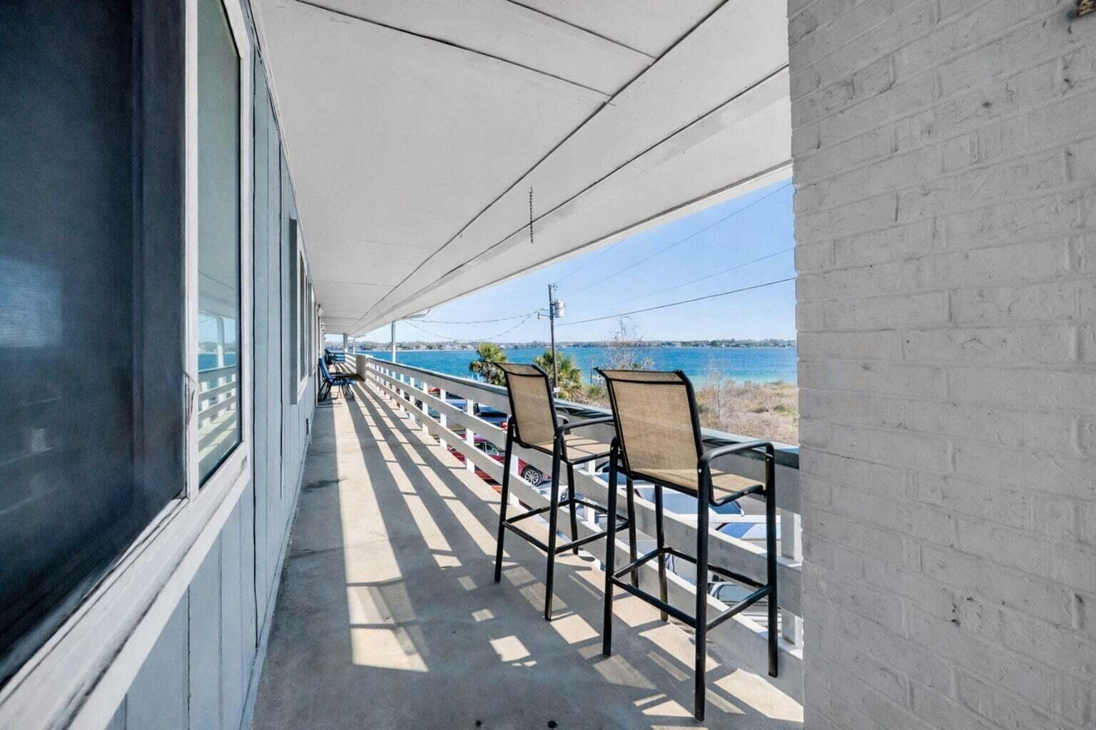 BAYVIEW WATERS CONDO - Residential