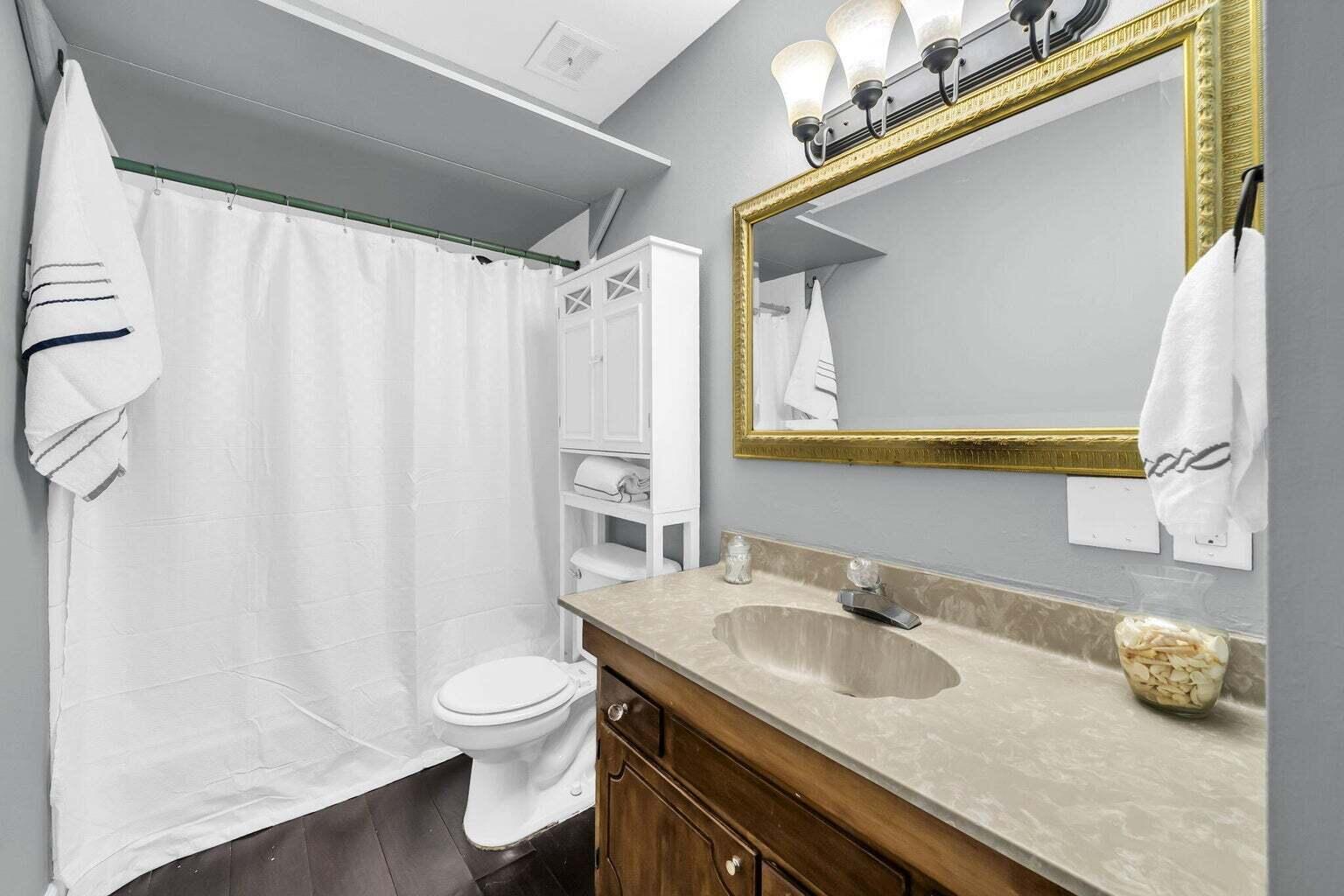 BAYVIEW WATERS CONDO - Residential