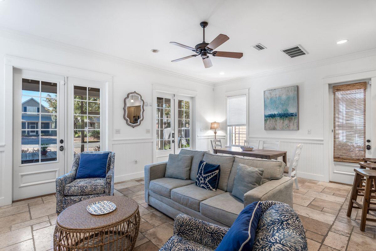 BUNGALOS AT SANDESTIN - Residential