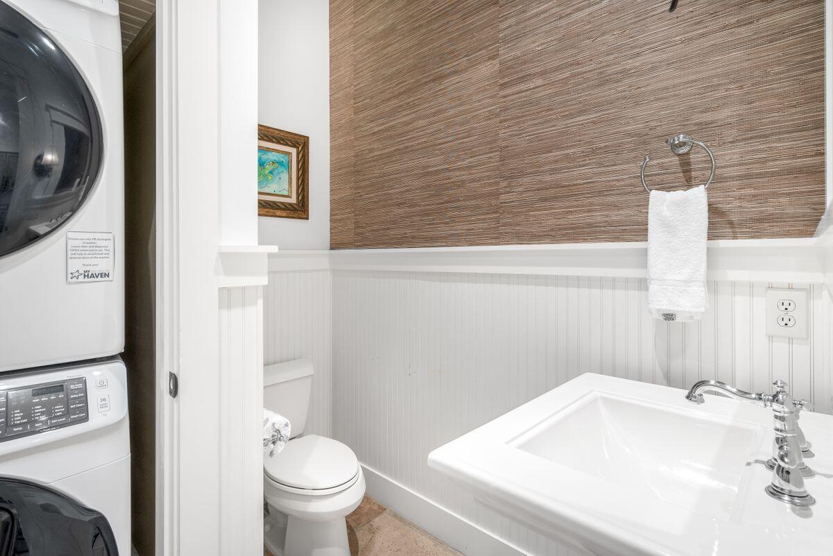 BUNGALOS AT SANDESTIN - Residential