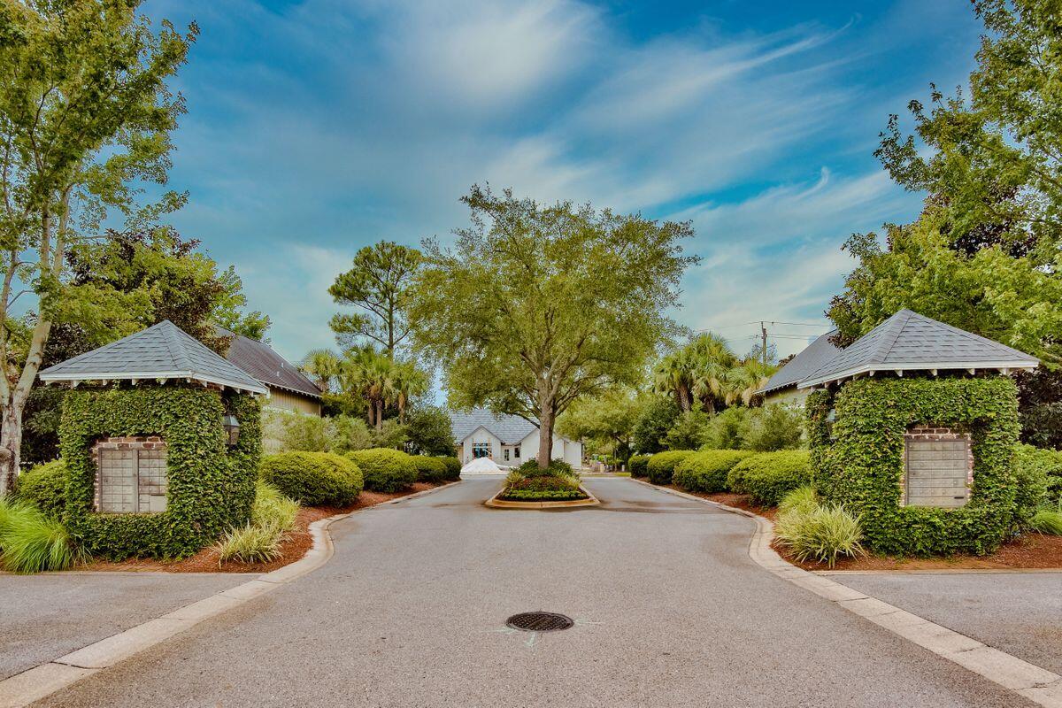 BUNGALOS AT SANDESTIN - Residential