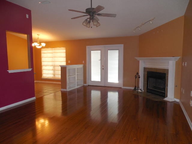 OAK PARK ESTATES - Residential