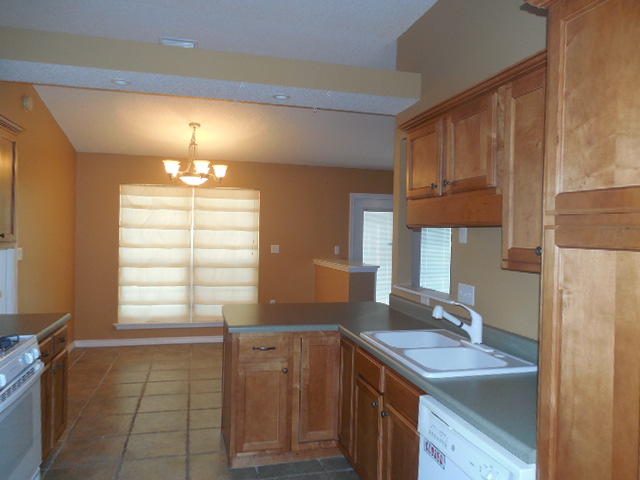 OAK PARK ESTATES - Residential