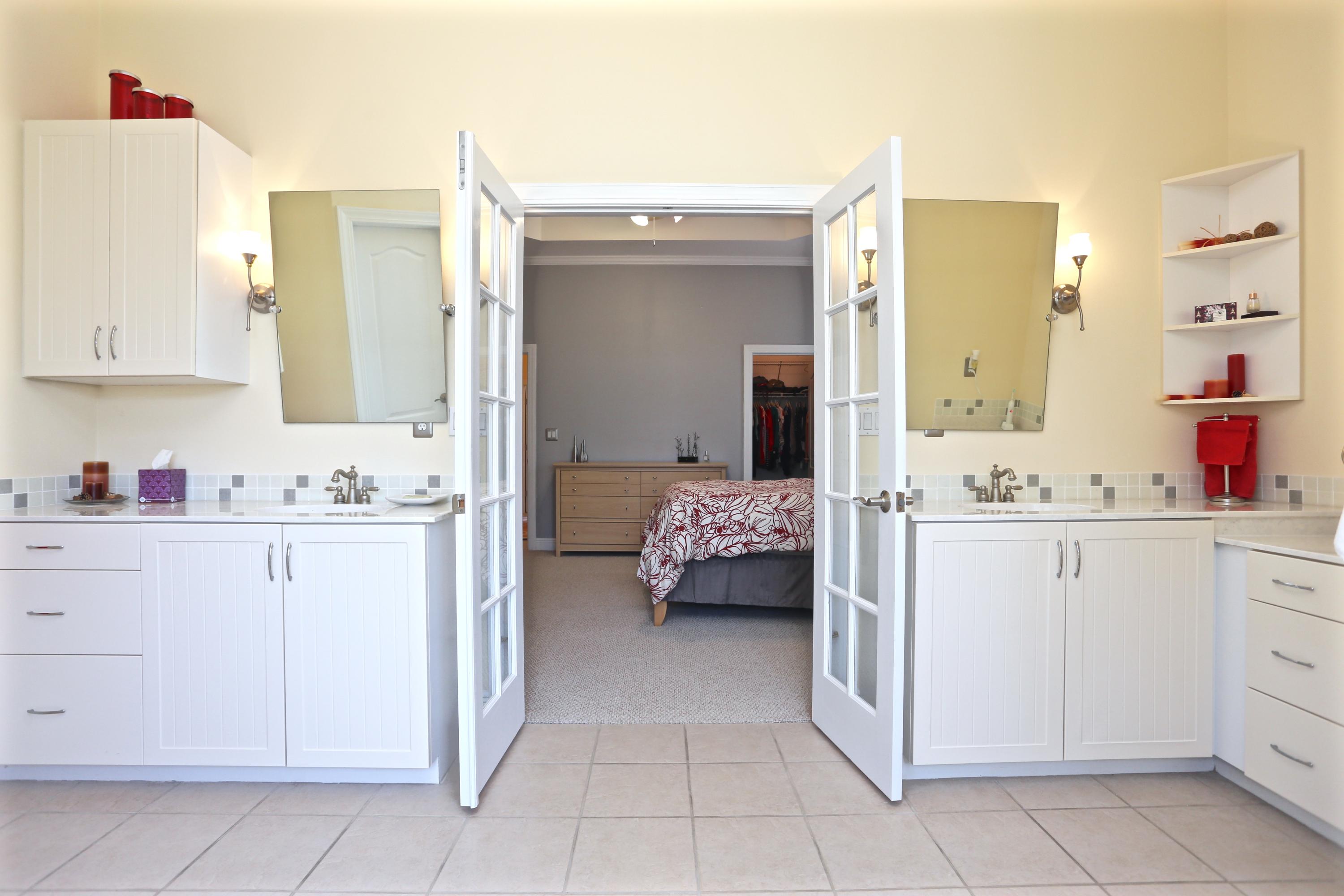 COUNTRY CLUB ESTATES - Residential