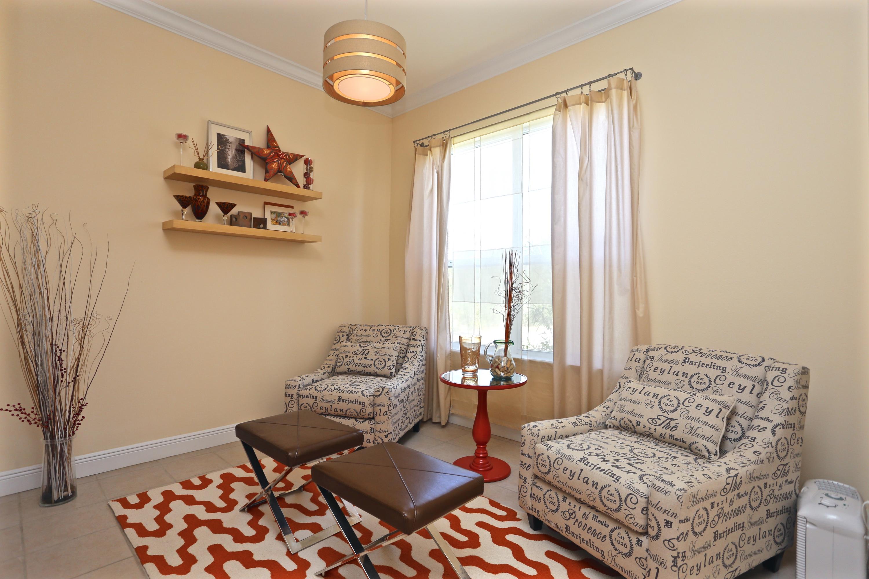 COUNTRY CLUB ESTATES - Residential