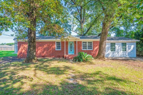 Photo of 118 Czar Lane, Pensacola, FL 32503 (MLS # 983514)