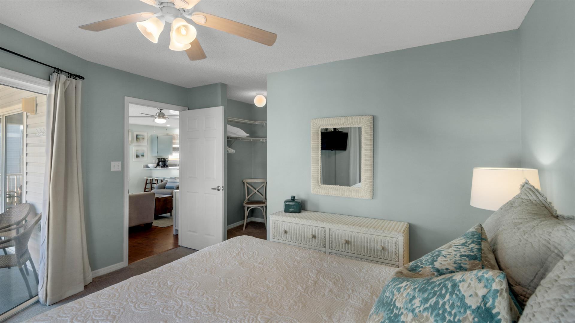 BEACHSIDE VILLAS CONDO - Residential
