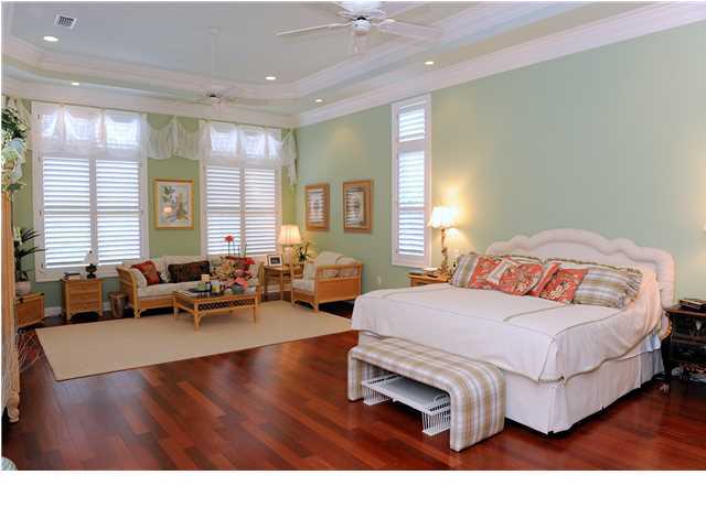 BURNT PINE - Residential