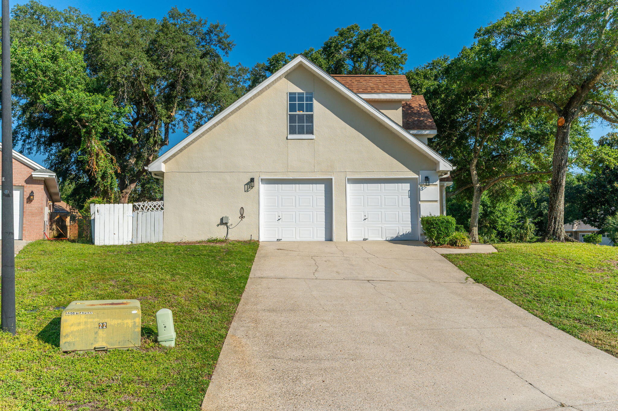 LAKE POINTE - Residential