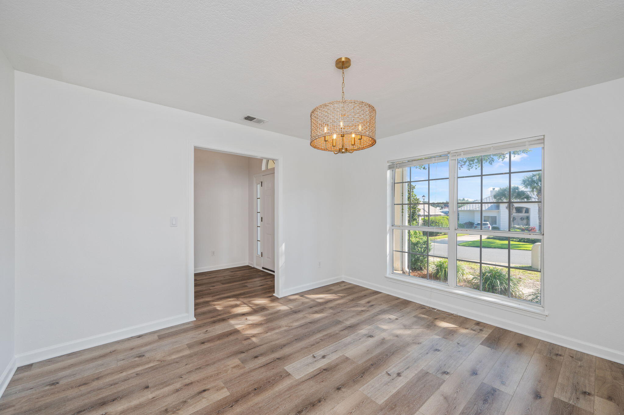 LAKE POINTE - Residential