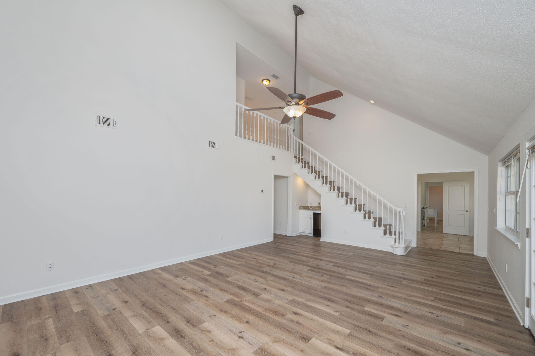 LAKE POINTE - Residential