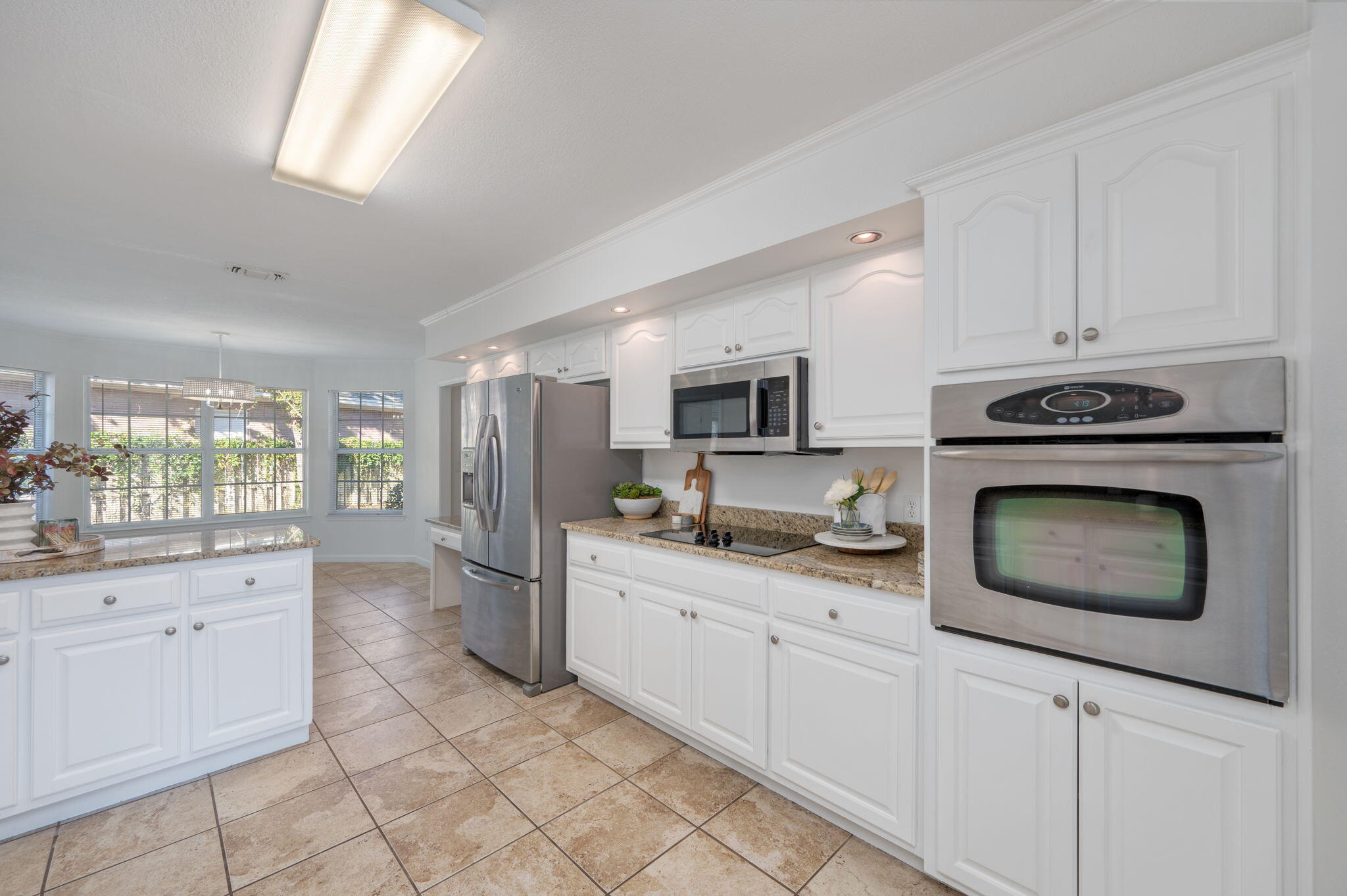 LAKE POINTE - Residential