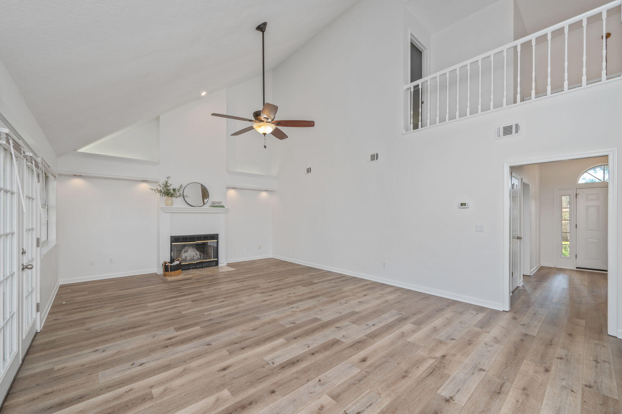 LAKE POINTE - Residential