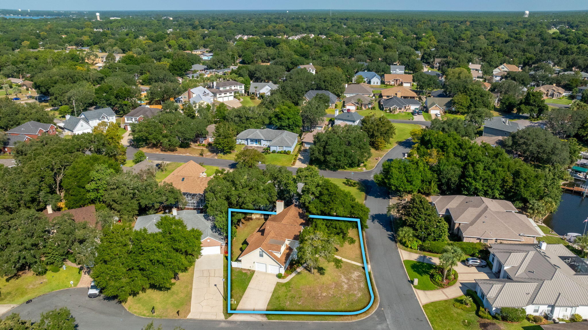 LAKE POINTE - Residential